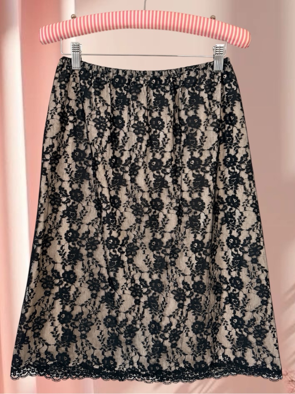 VTG 50’s 60’s Van Raalte Nude Black Lace  Overlay Half Slip Size M
